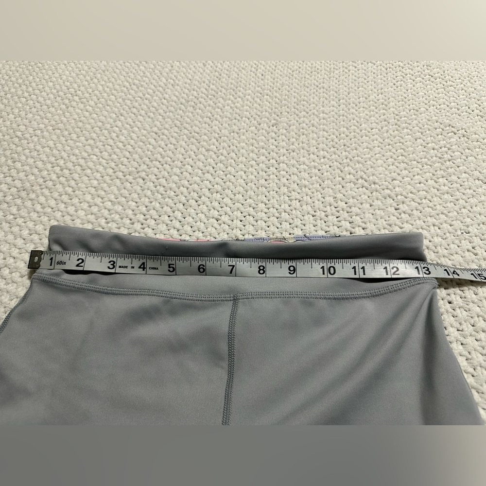 Nike Girls' One Energy‎ Dri-FIT Gray Mushroom
Print Tight Fit Legging KIDS XL - Picture 8 of 8